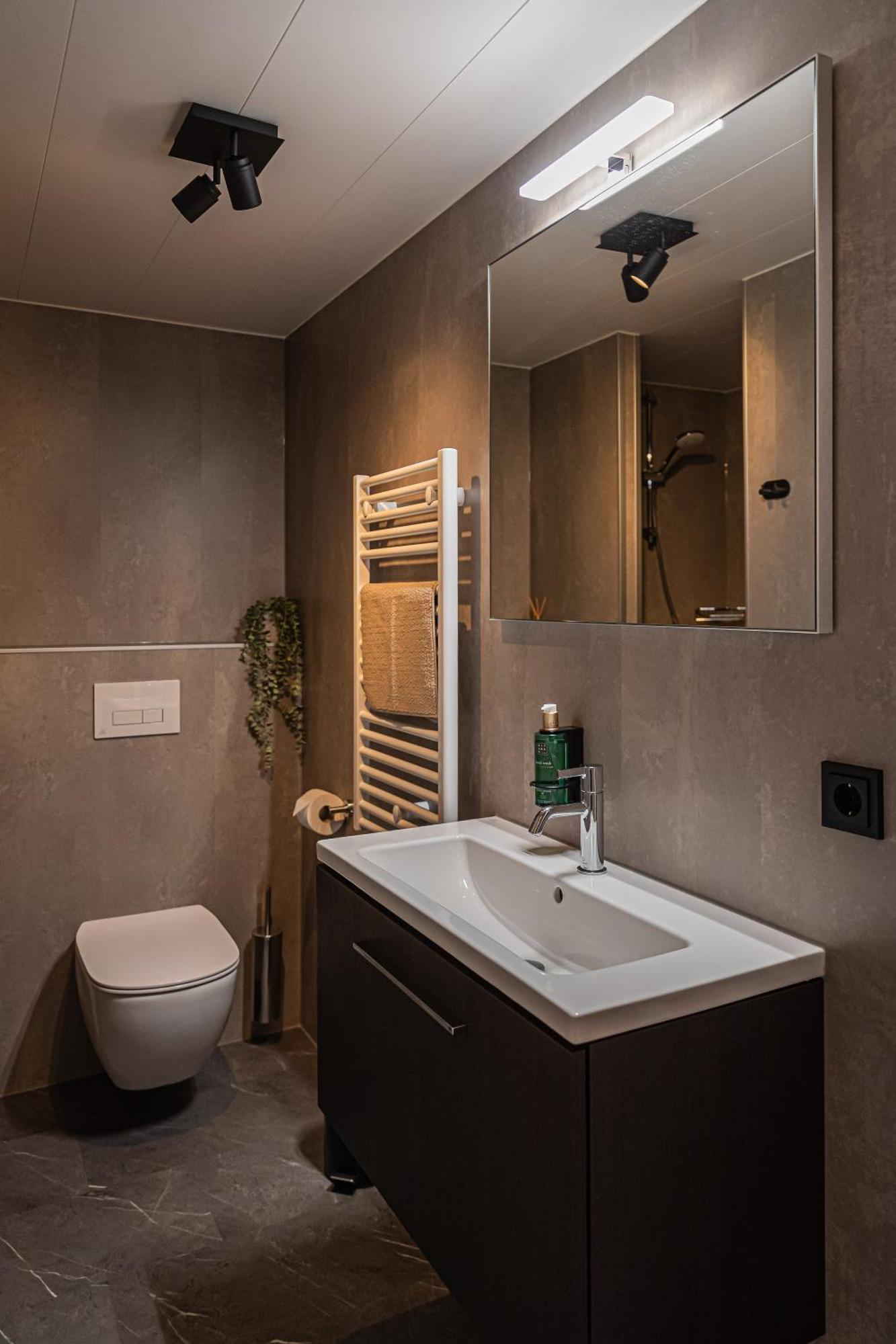Tinyhouse 4 Pers Met Hottub Villa เมียร์เซน ภายนอก รูปภาพ